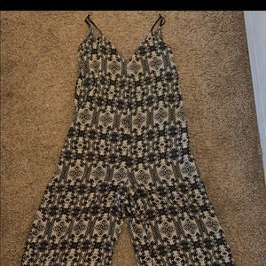 A jumpsuit size small from zara
